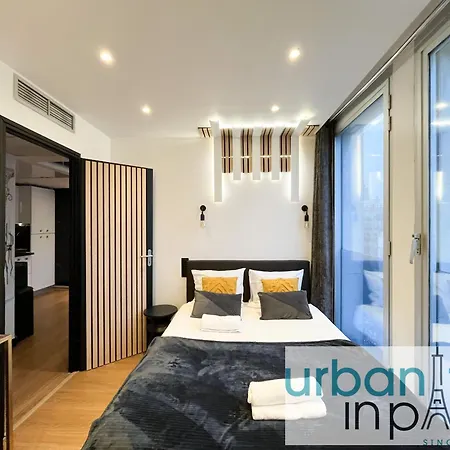 Urban Flat 129 - Art Champs-elysees *